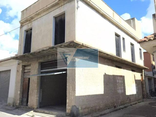 Palazzo in vendita a Avola, Sicilia