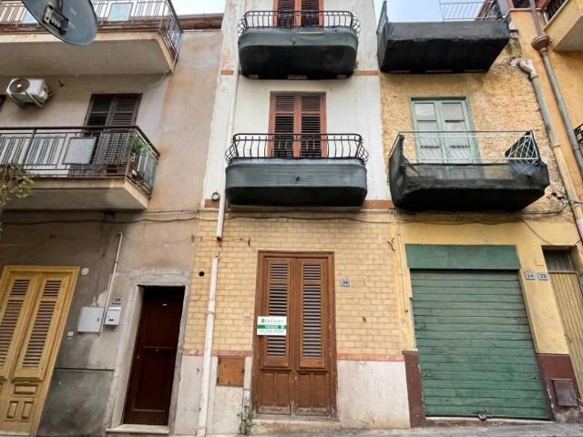 Palazzo in vendita a Bagheria, Sicilia
