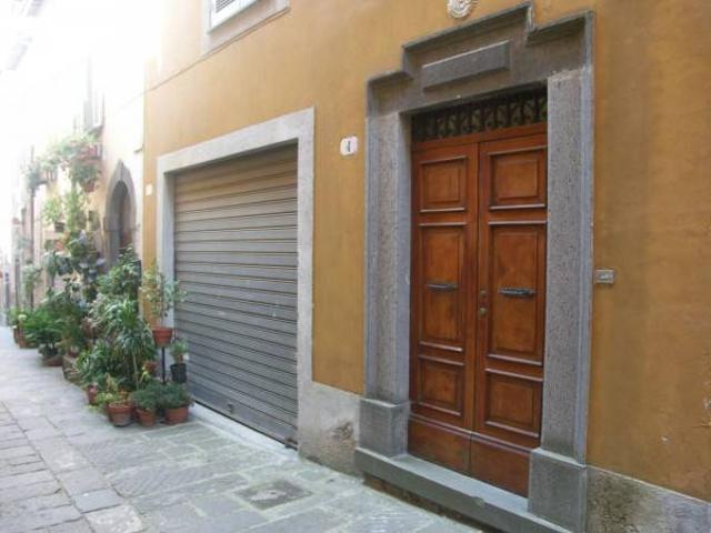 Palazzo in vendita a Bagnoregio, Lazio