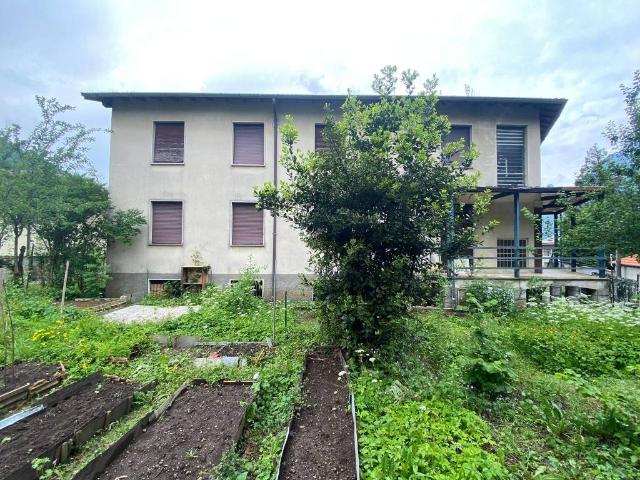 Palazzo in vendita a Ballabio Inferiore, Ballabio
