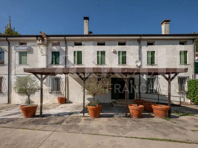 Palazzo in vendita a Baone, Veneto