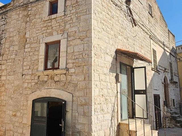 Palazzo in vendita a Loseto, Bari