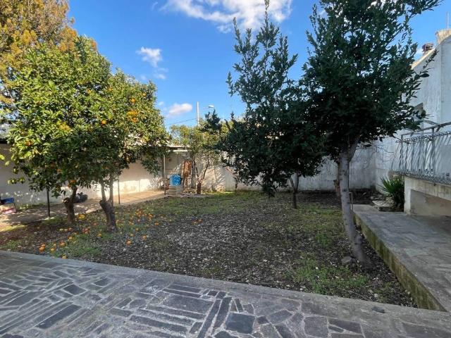 Palazzo in vendita a Municipio 4, Puglia