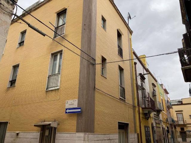 Palazzo in vendita a Municipio 4, Puglia