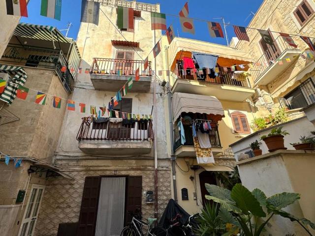 Palazzo in vendita a San Nicola, Bari