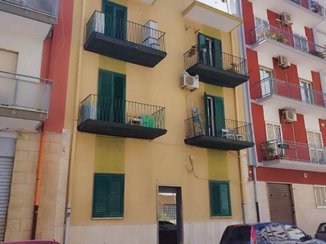 Palazzo in vendita a Municipio 1, Puglia