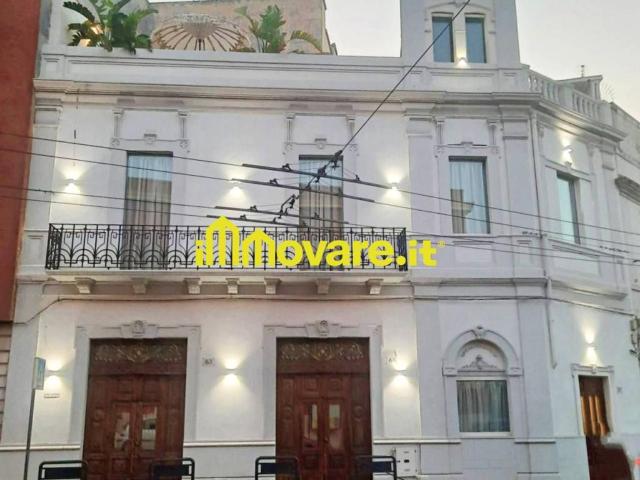 Palazzo in vendita a Municipio 4, Puglia