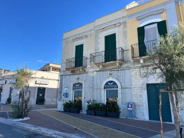 Palazzo in vendita a Santo Spirito, Bari