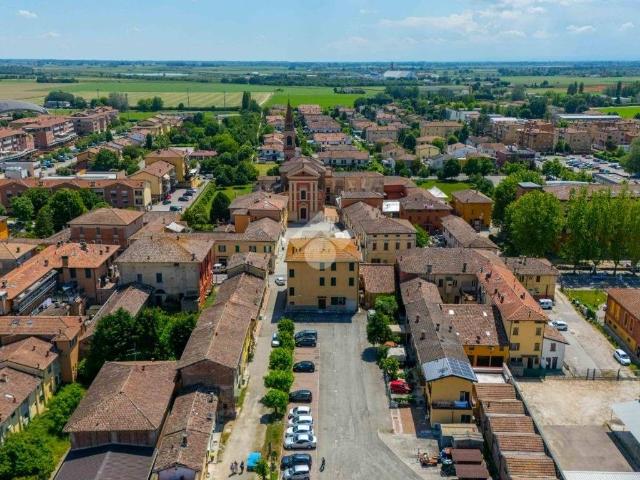 Palazzo in vendita a Unione Terre di Pianura, Baricella