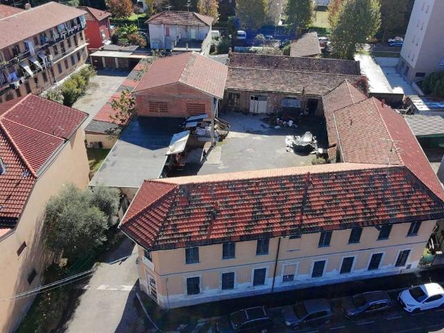 Palazzo in vendita a Barlassina, Lombardia