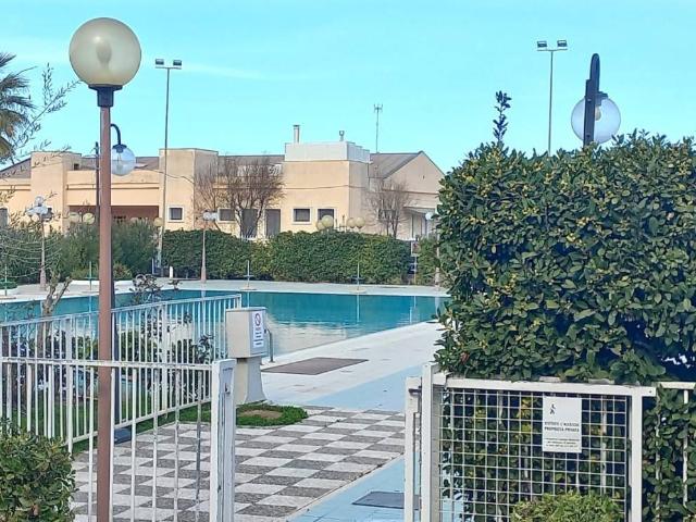 Palazzo in vendita a Puglia, Barletta-andria-trani