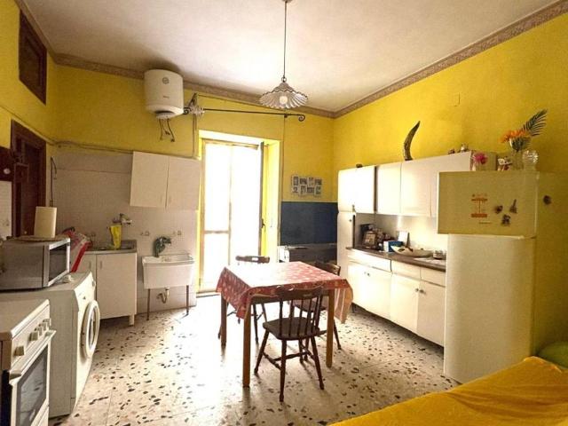 Palazzo in vendita a San Giacomo - Settefrati, Barletta