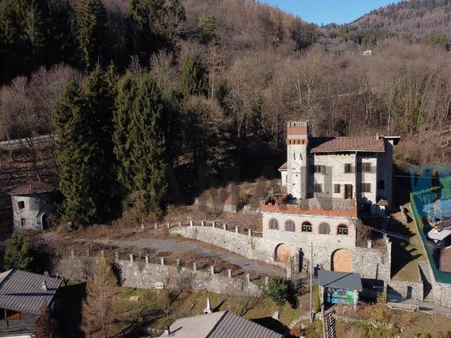 Palazzo in vendita a Barni, Lombardia