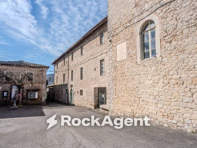 Palazzo in vendita a Baschi, Umbria