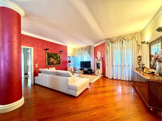 Palazzo in vendita a Unione Comuni Basiano Masate, Basiano
