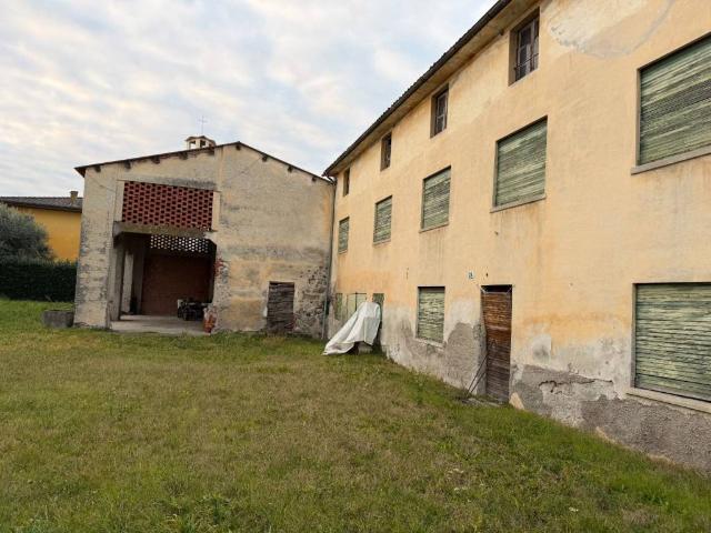 Palazzo in vendita a San Lazzaro, Bassano Del Grappa