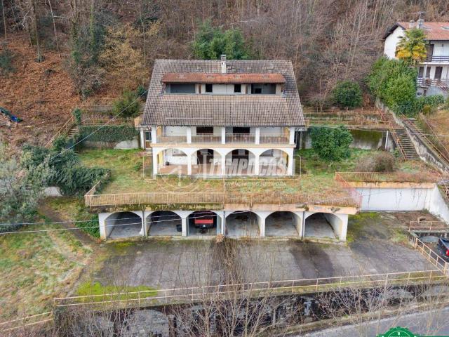 Palazzo in vendita a Piemonte, Verbano-cusio-ossola