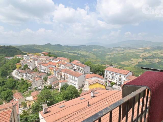 Palazzo in vendita a Belmonte Del Sannio, Molise