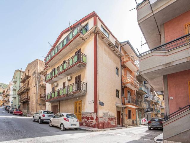 Palazzo in vendita a Belmonte Mezzagno, Sicilia