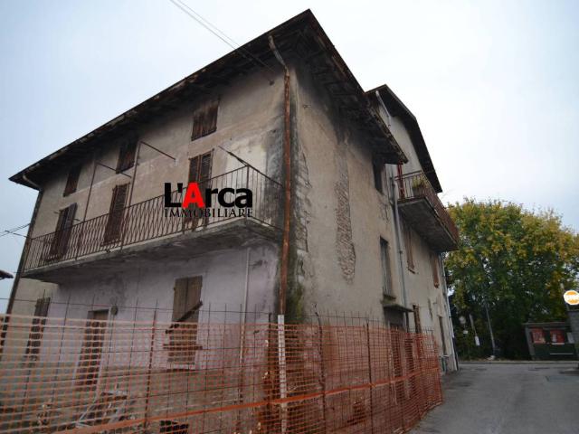 Palazzo in vendita a Bergamo, Lombardia