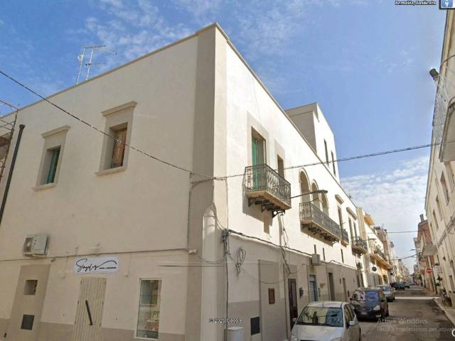 Palazzo in vendita a Bernalda, Basilicata