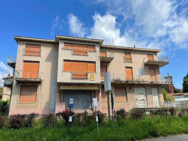 Palazzo in vendita a Valle Guidino, Besana In Brianza