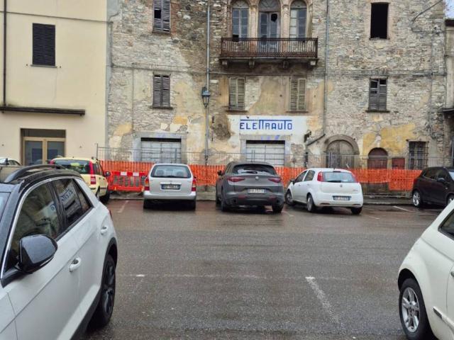 Palazzo in vendita a Fra I Luoghi, Bettola
