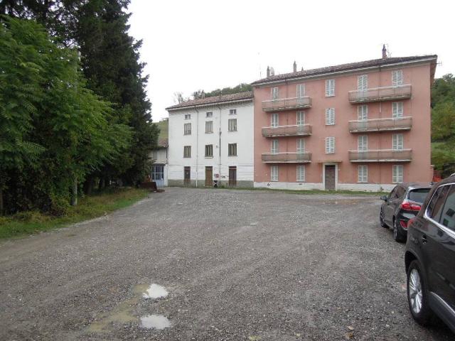 Palazzo in vendita a San Bernardino, Bettola