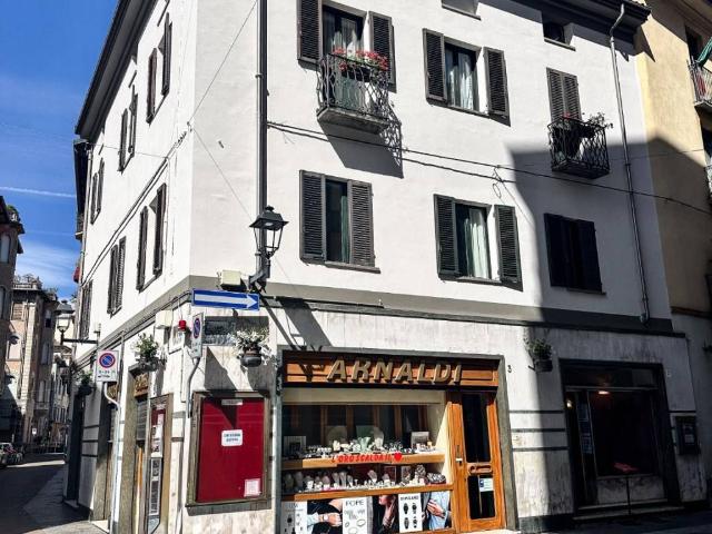 Palazzo in vendita a Piazzo, Piemonte