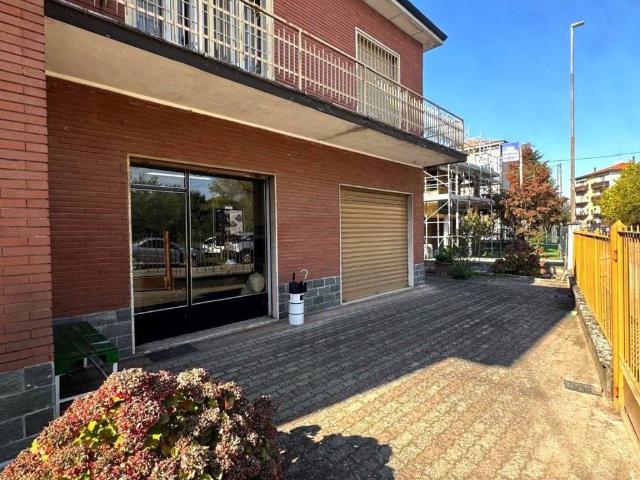 Palazzo in vendita a Unione dei Comuni I Fontanili, Binasco