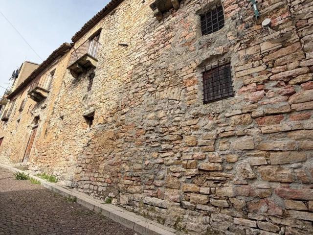 Palazzo in vendita a Bisacquino, Sicilia