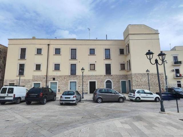 Palazzo in vendita a Bisceglie
