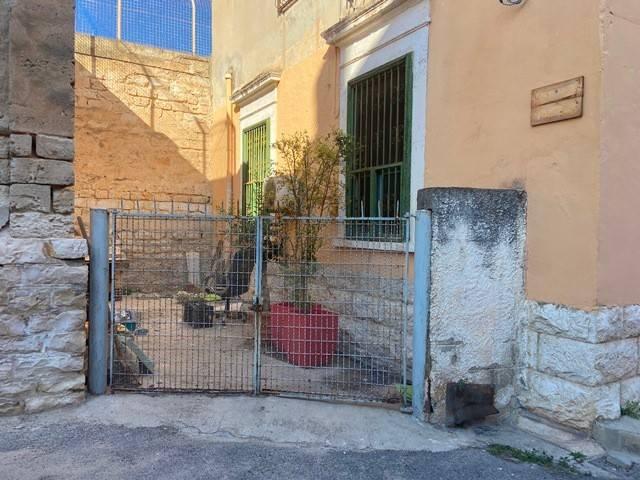 Palazzo in vendita a Bisceglie Palazzo in vendita a Bisceglie