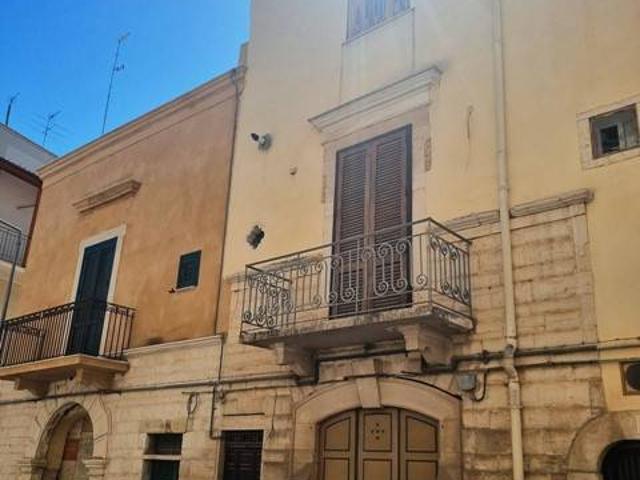 Palazzo in vendita a Bisceglie