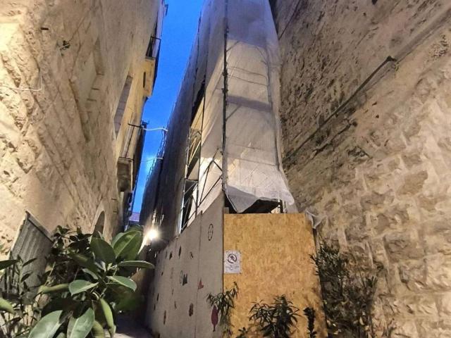 Palazzo in vendita a Puglia, Barletta-andria-trani