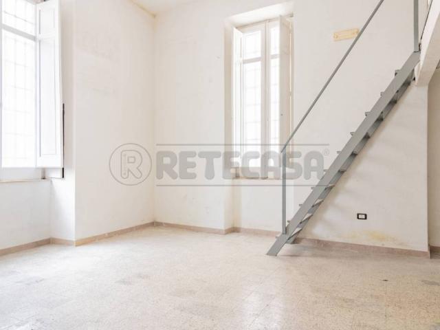 Palazzo in vendita a Bisceglie, Barletta-Andria-Trani