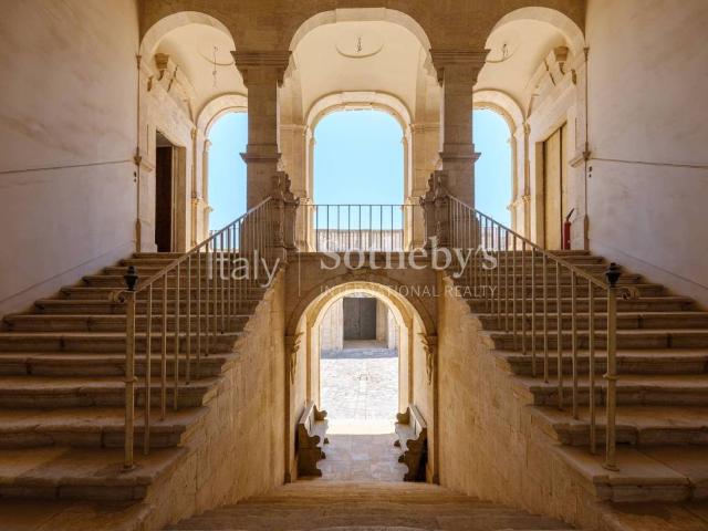Palazzo in vendita a Puglia, Bari
