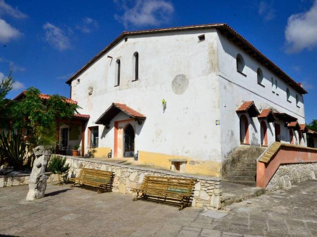 Palazzo in vendita a Puglia, Bari