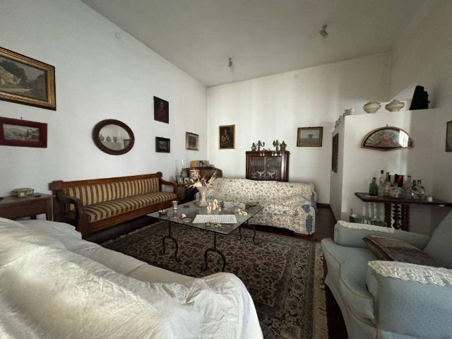 Palazzo in vendita a Contrada Randa, Puglia