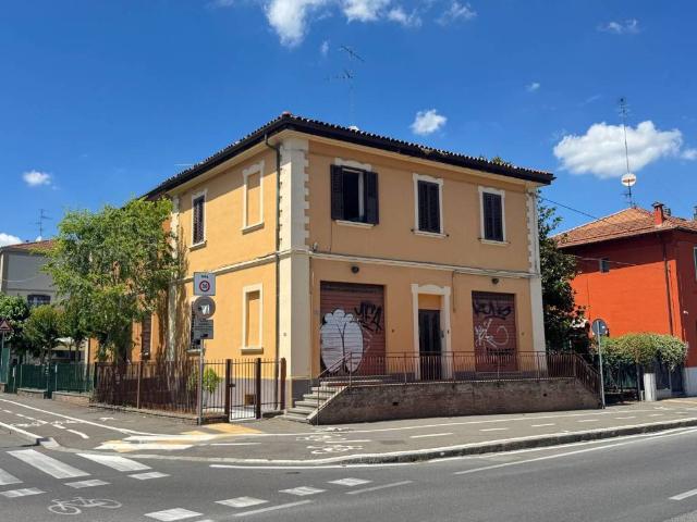 Palazzo in vendita a Santo Stefano, Bologna