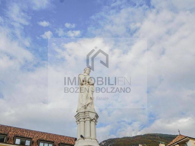 Palazzo in vendita a Centro-Piani-Rencio - Zentrum-Bozner Boden-Rentsch, Bolzano - Bozen