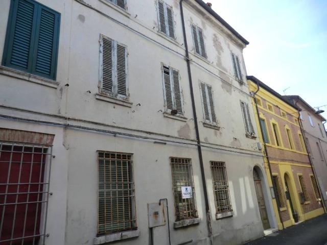 Palazzo in vendita a Unione Alto Ferrarese, Bondeno