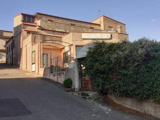 Palazzo in vendita a Borgia, Catanzaro