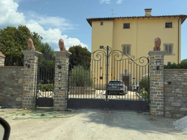 Palazzo in vendita a Borgo San Lorenzo, Toscana