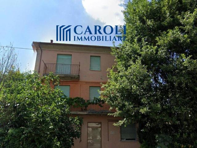 Palazzo in vendita a Nuovo Circondario Imolese, Borgo Tossignano