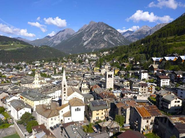 Palazzo in vendita a Comunità montana Alta Valtellina, Bormio