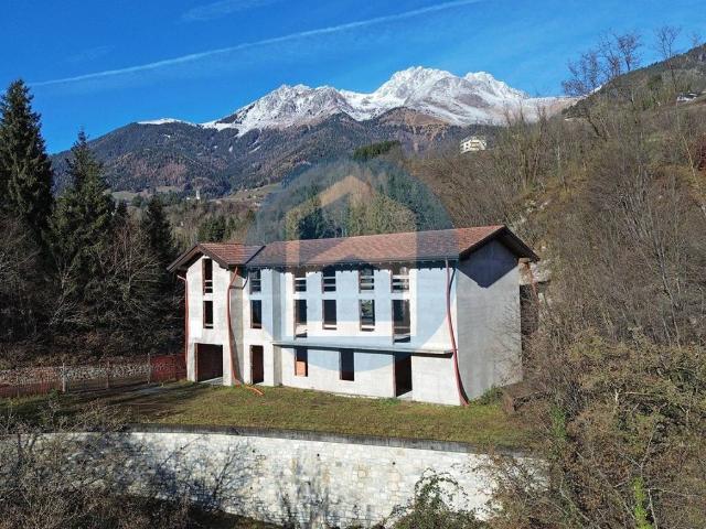Palazzo in vendita a Comunità montana della valle Camonica, Piancogno