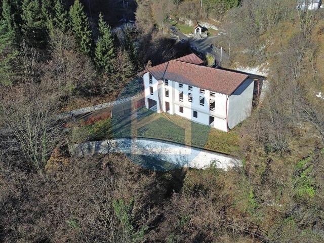 Palazzo in vendita a Comunità montana della valle Camonica, Piancogno