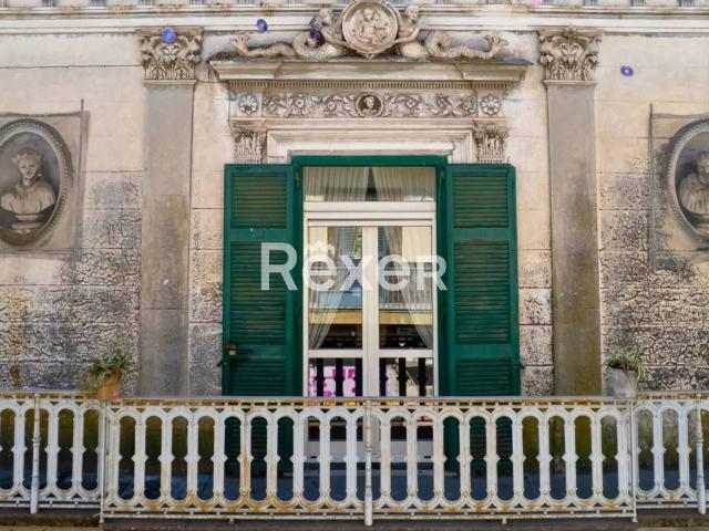 Palazzo in vendita a Boscoreale, Campania