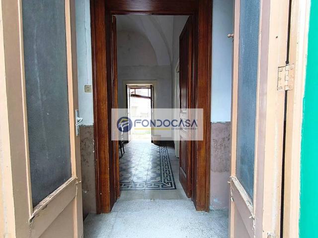 Palazzo in vendita a Puglia, Lecce